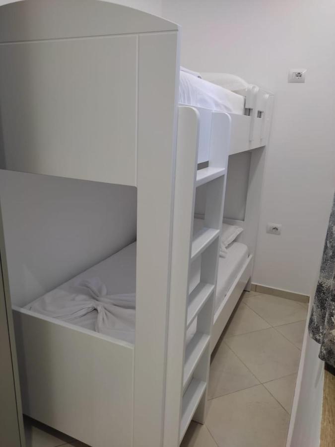 Aila Apartment Sarandë Eksteriør billede