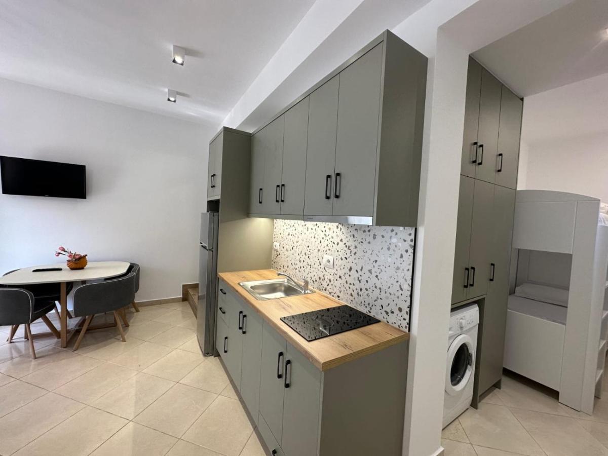 Aila Apartment Sarandë Eksteriør billede