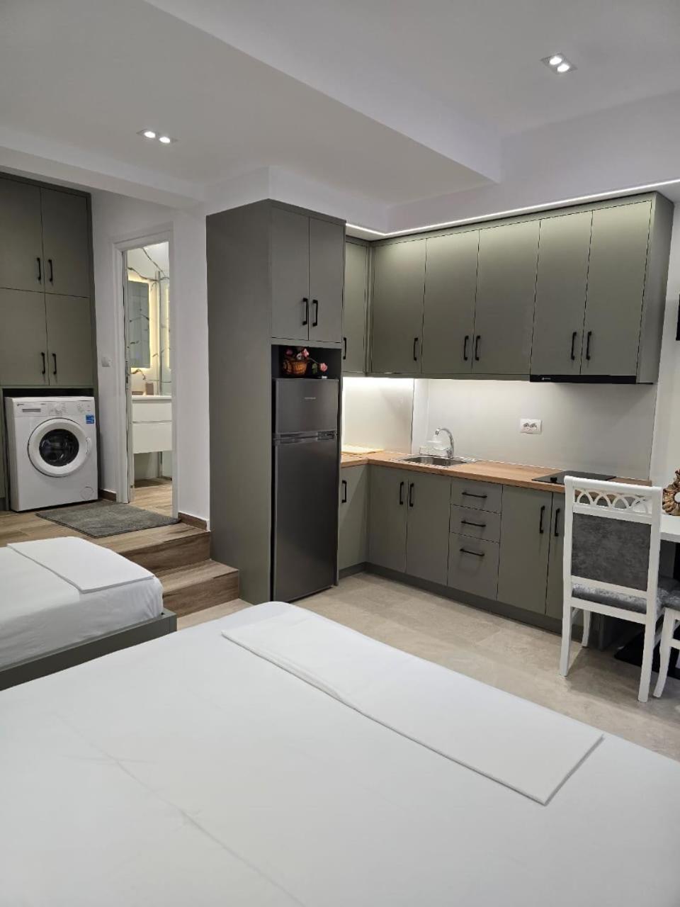 Aila Apartment Sarandë Eksteriør billede