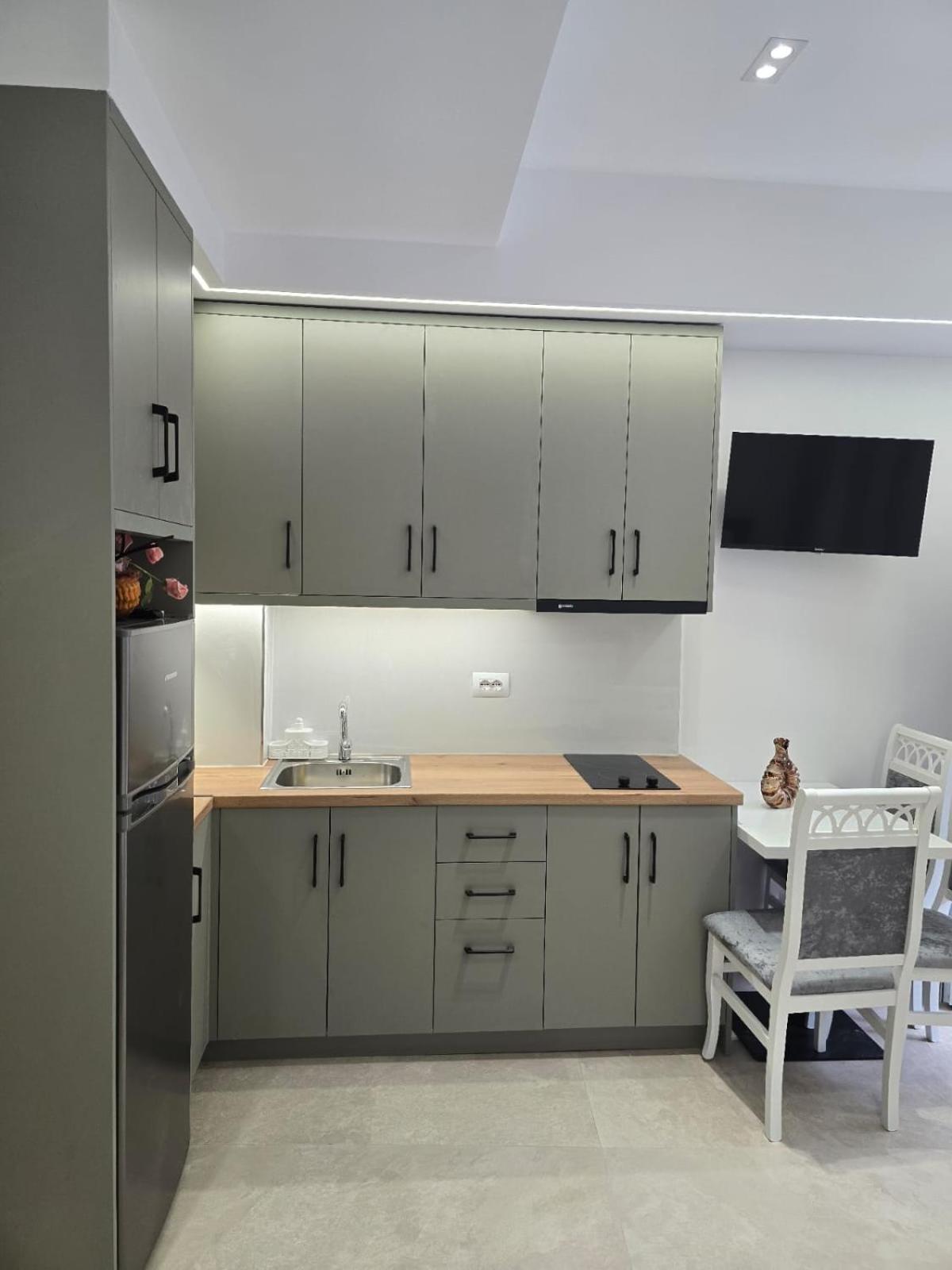 Aila Apartment Sarandë Eksteriør billede