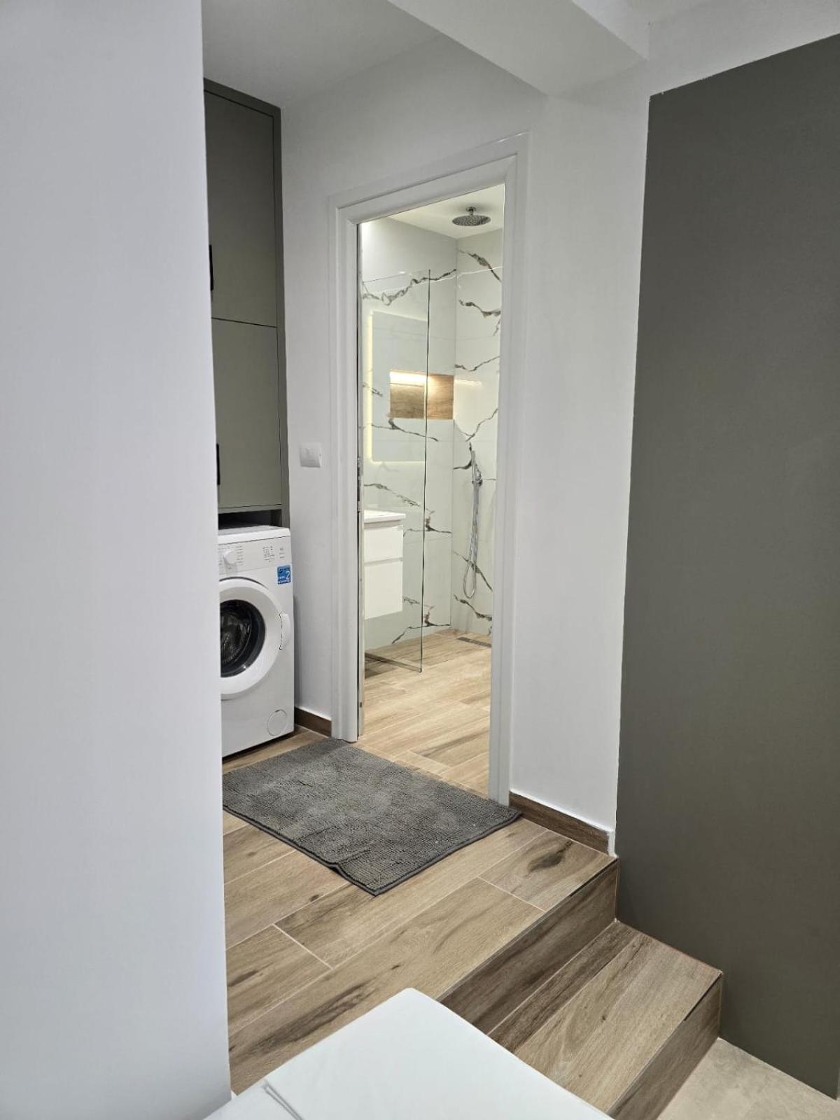Aila Apartment Sarandë Eksteriør billede