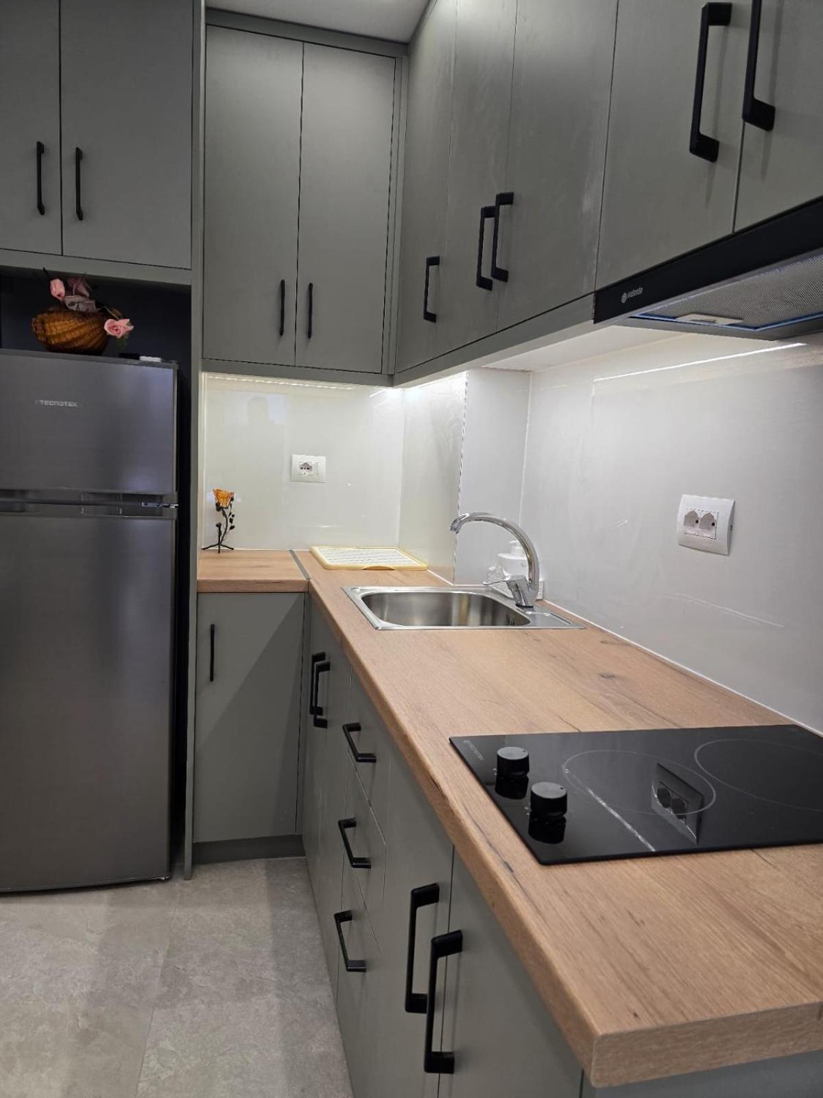 Aila Apartment Sarandë Eksteriør billede